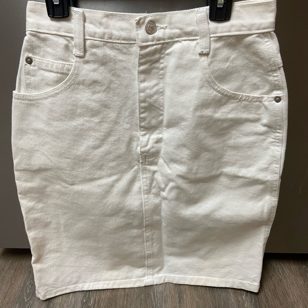 Forenza Vintage White Denim skirt